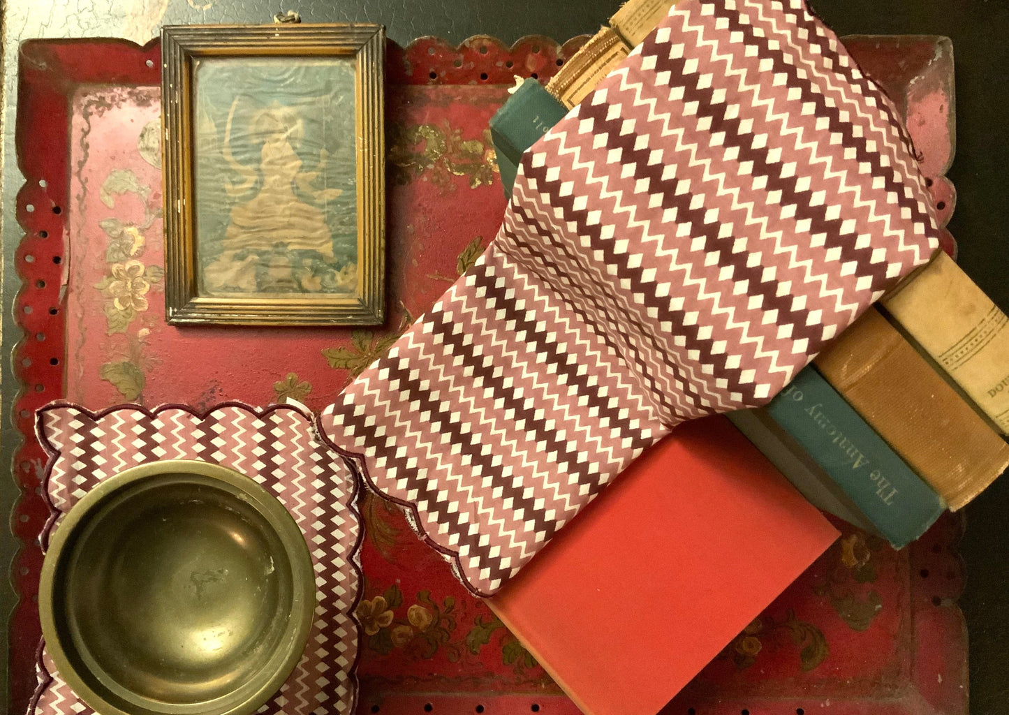 Lunch Napkins with Salmon and Brown Geometric Pattern and Scalloped Edges - DharBazaar