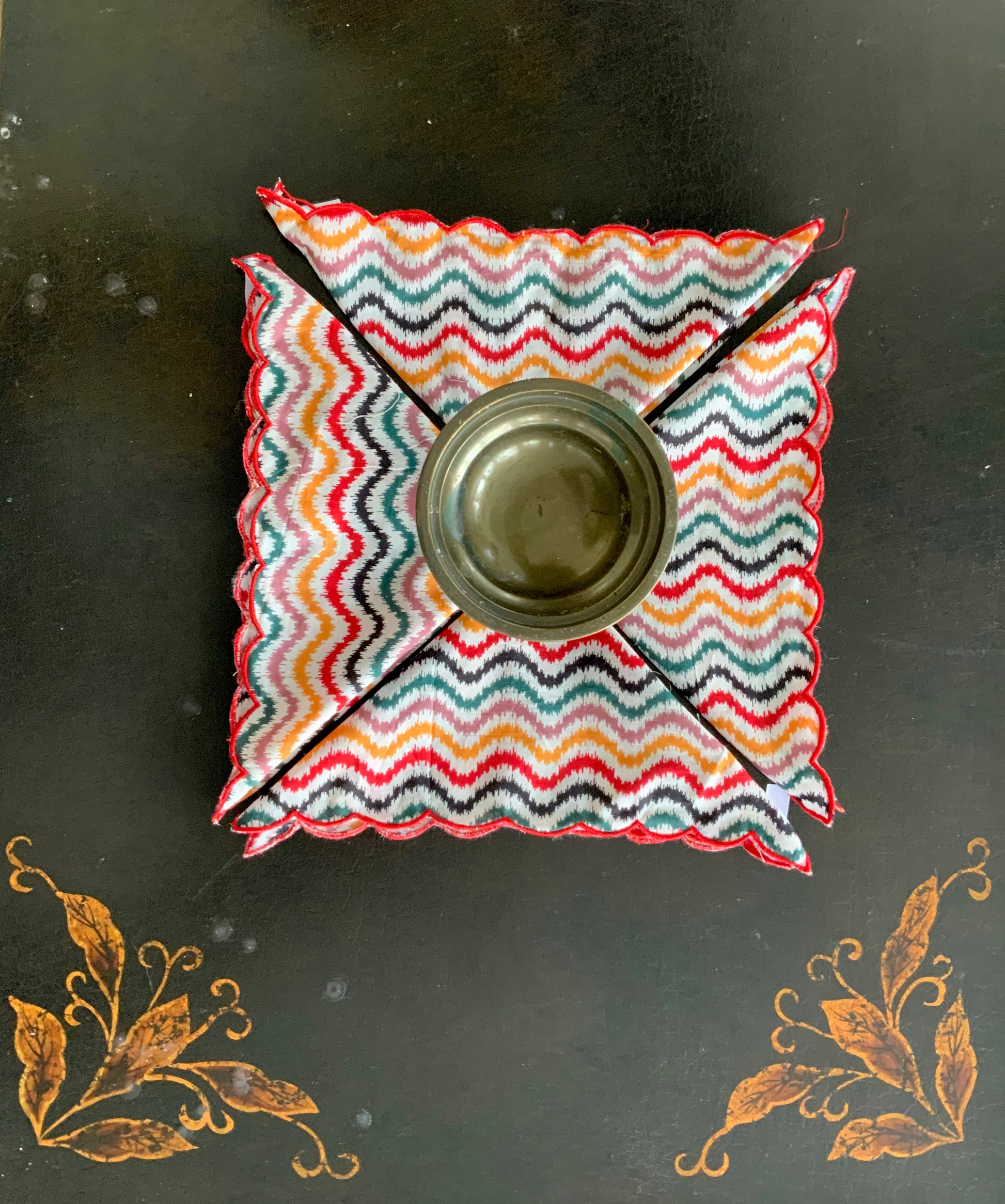 Dinner Napkins with Multi-color Stripes and Scalloped Edges - DharBazaar