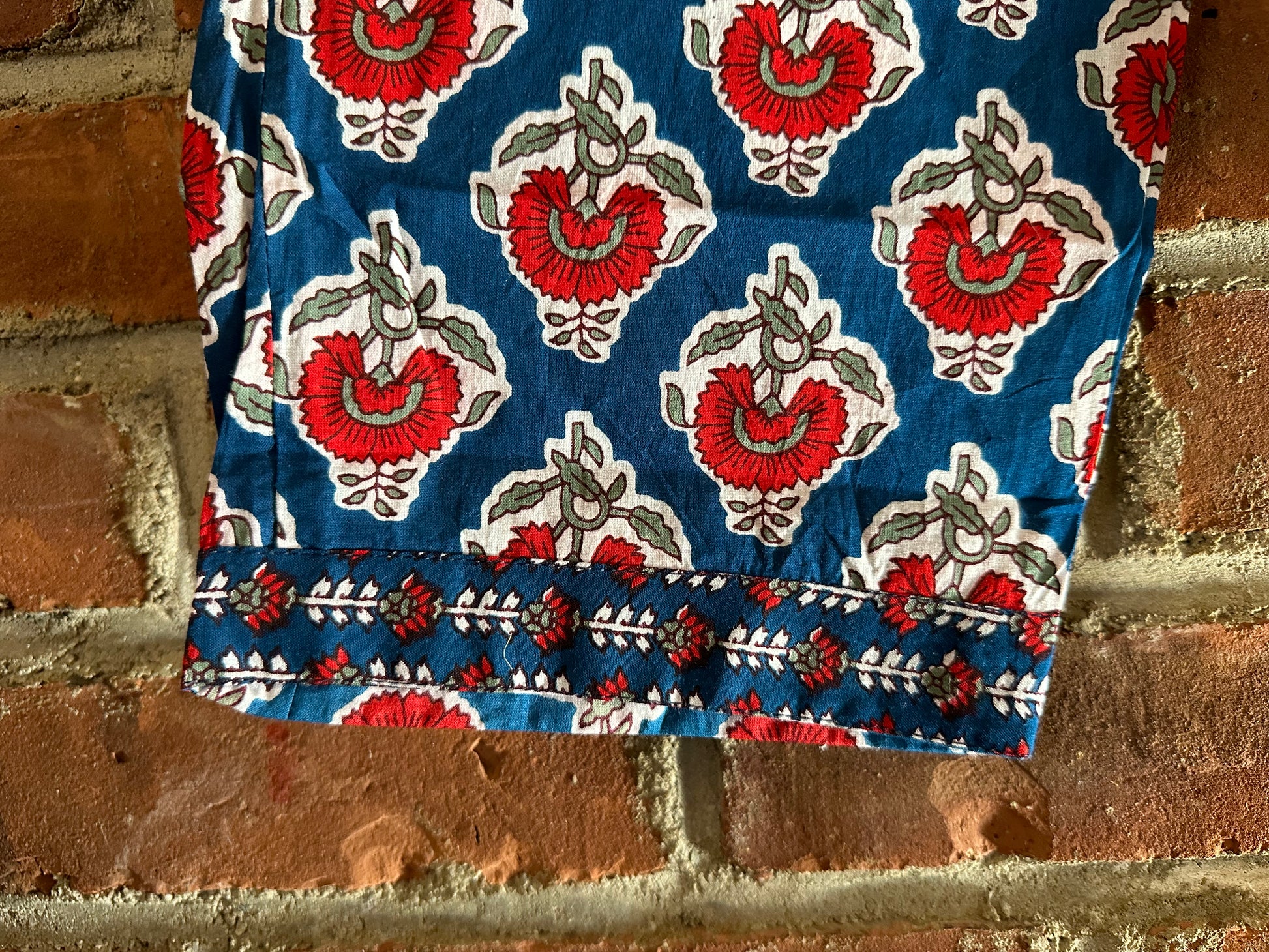 Mens Cotton Hand-block Print Pajamas in Blue with Red Mughal Floral Pattern - DharBazaar