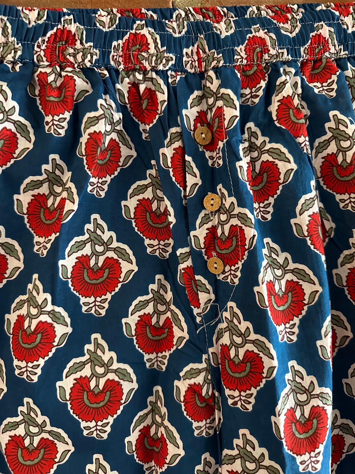Mens Cotton Hand-block Print Pajamas in Blue with Red Mughal Floral Pattern - DharBazaar