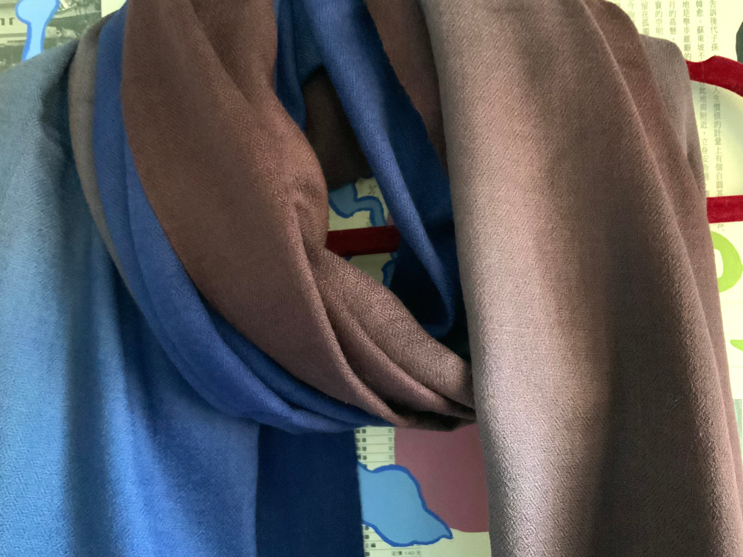 Two tone Kashmir shawl in Brown and Blue #TwoToneKashmirShawl #TrendingShawl #KashmirShawl - DharBazaar